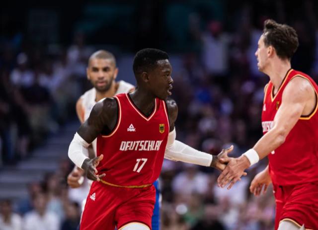 世界杯直播-美国男篮头号大敌现身：施罗德+小瓦格纳双枪太猛